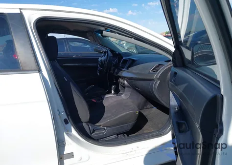 2015 Mitsubishi Lancer Es z USA, uszkodzony, nr VIN JA32U2FU9FU014918